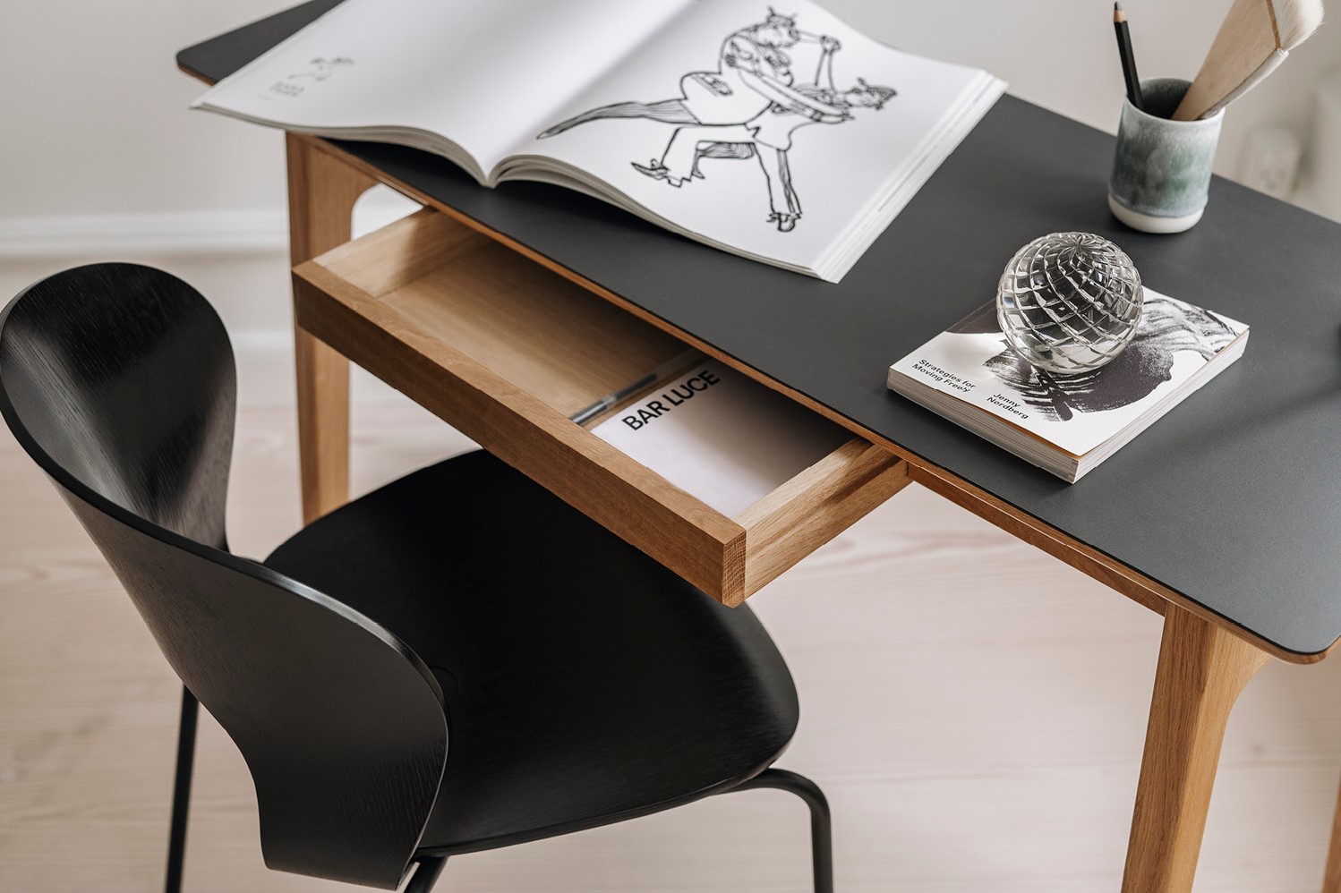 kans Rouwen Articulatie Freya Desk MO4760-1 - Design bureau, perfect voor thuis bij FP Collection